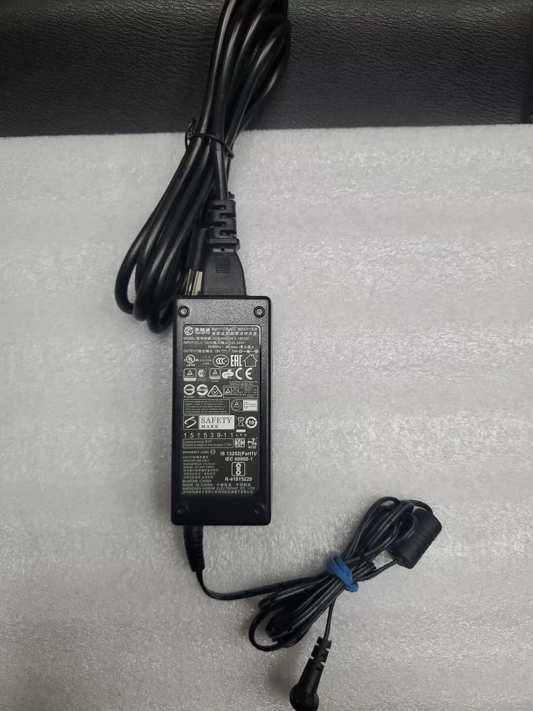 *Brand NEW*Genuine Hoioto ADS-40SI-19-3 19030E 19V 1.58A 30W AC Adapter Power Supply